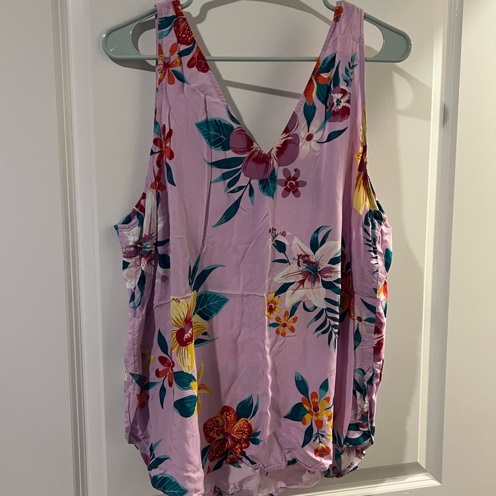Old Navy Lilac Floral V-Neck Tank Top